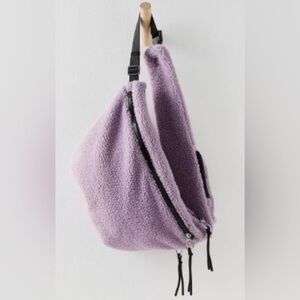 NWT FP Movement Overachiever Sherpa Sling Bag - Lavender - SOLD OUT ONLINE